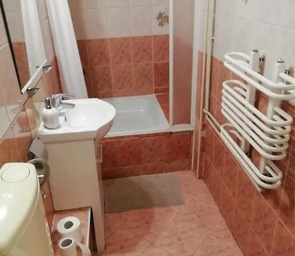 Homestay A-piramida Wroclaw