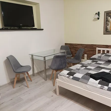 Rum i privatbostad A-piramida *
